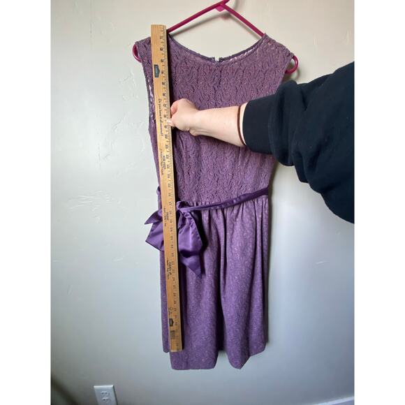 Tevolio Purple Lace Knee Length Tie Waist Sleeveless Dress- Size 6 (has pockets) - Picture 5 of 10